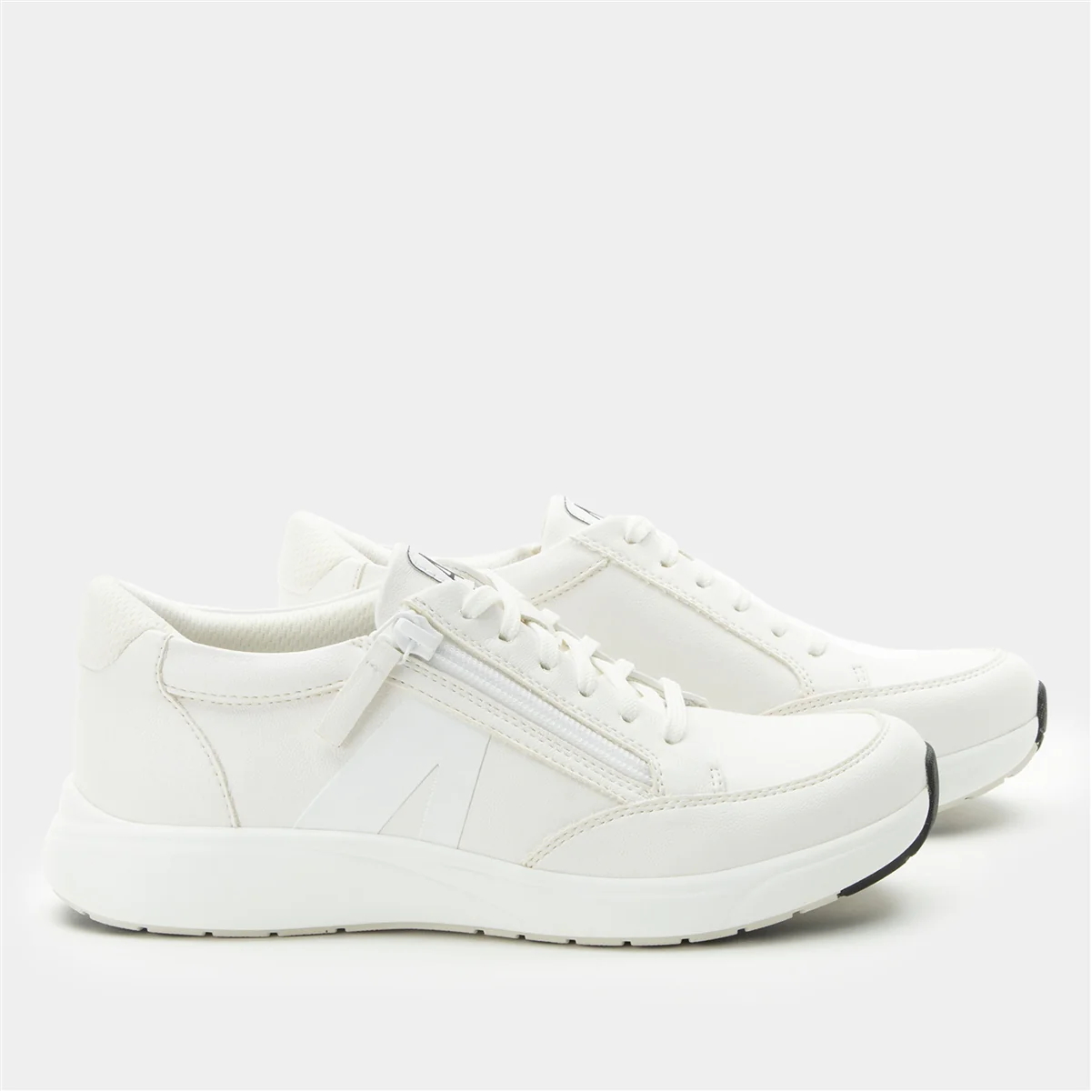 Alegria Eazeer White Out