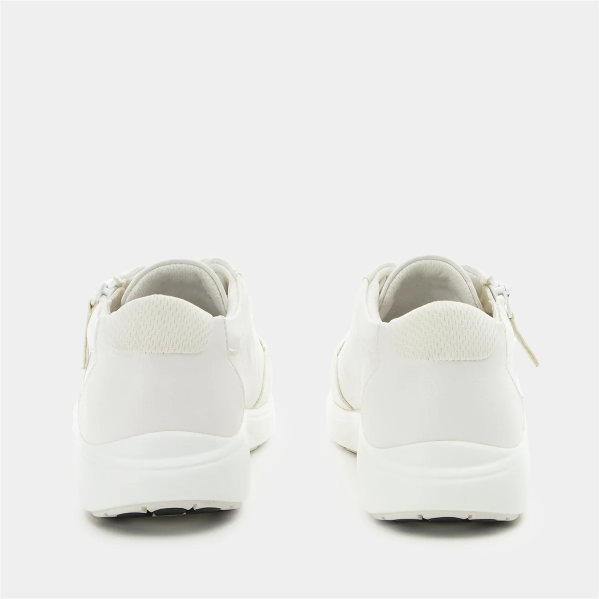Alegria Eazeer White Out