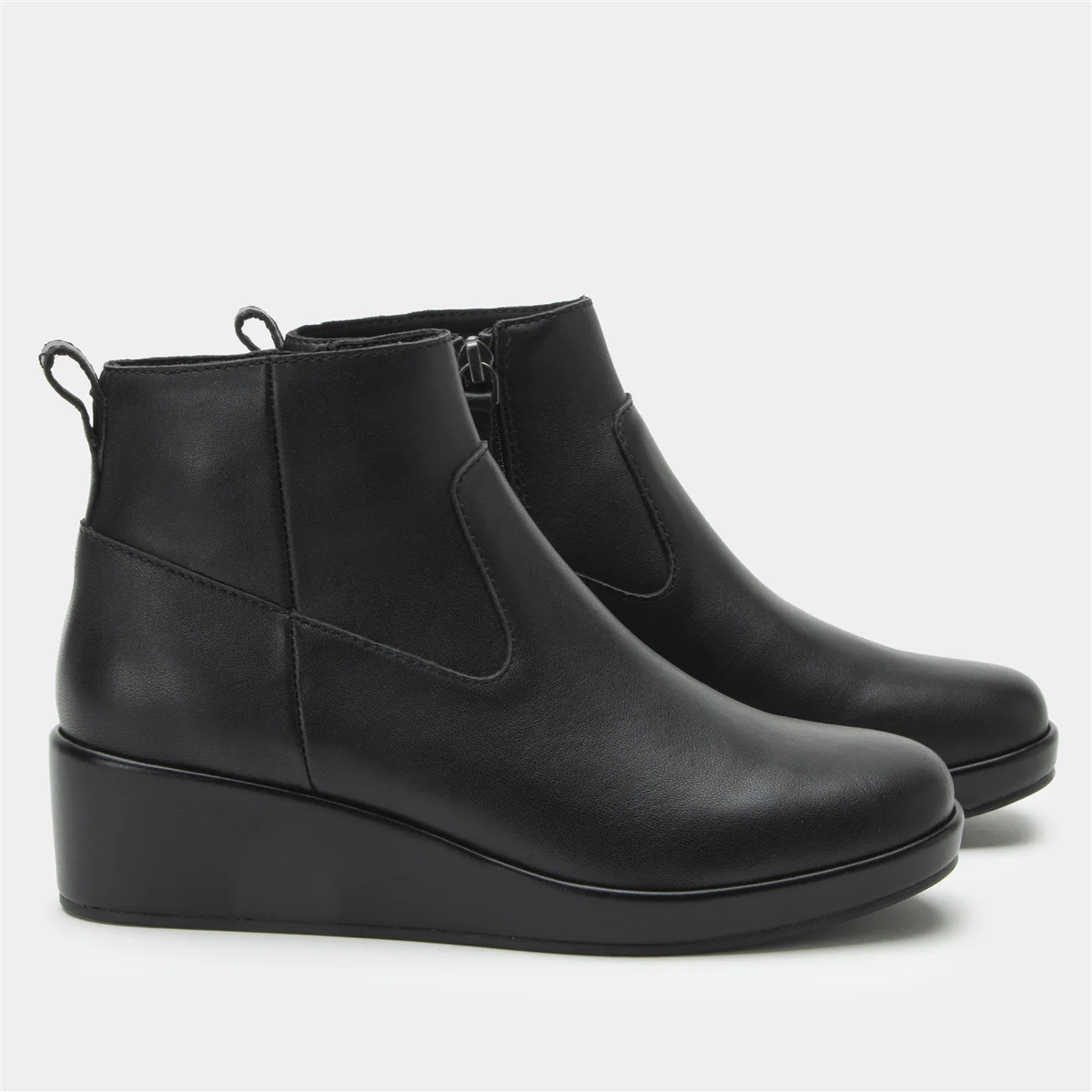Alegria Hadi Black