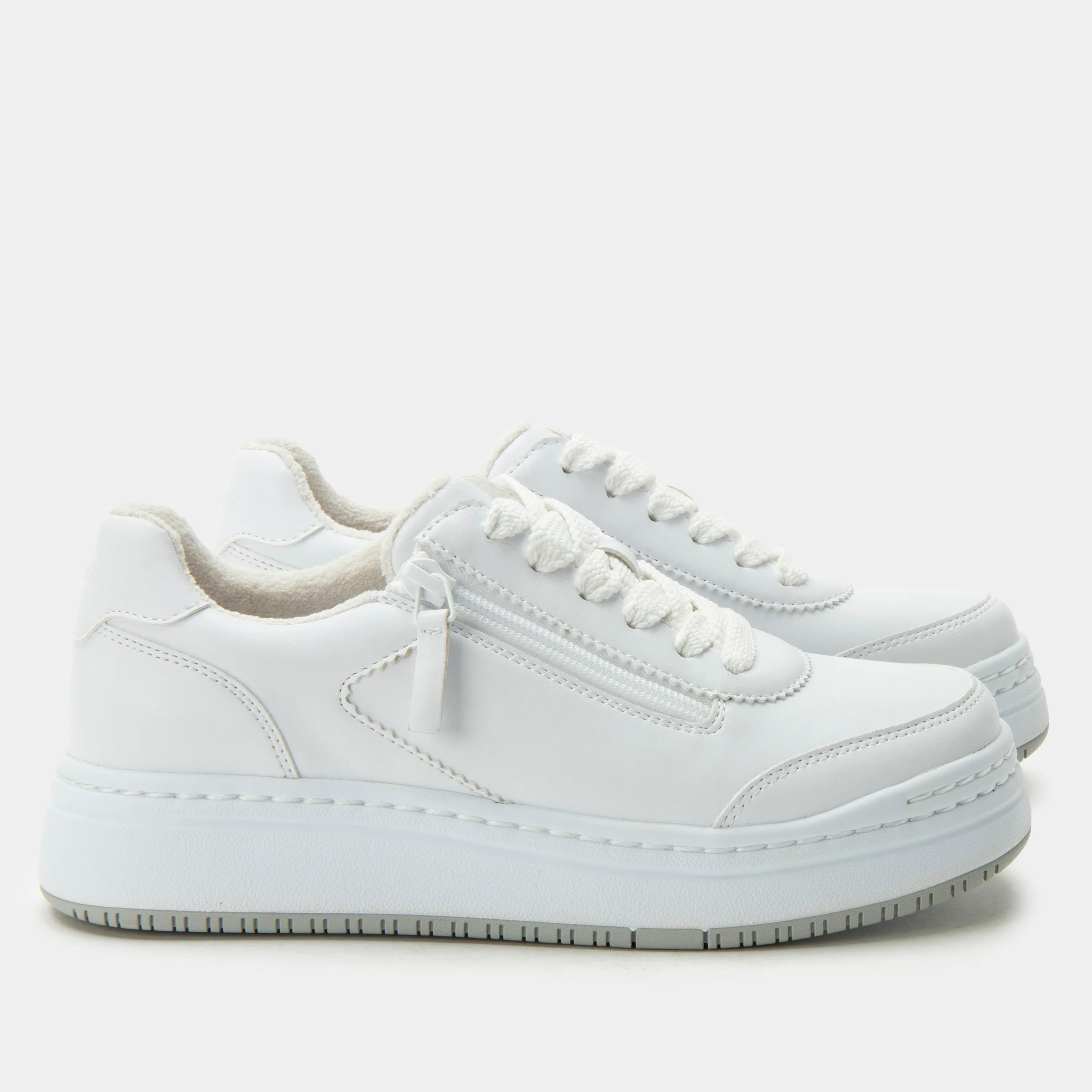 Alegria Averie Retro White