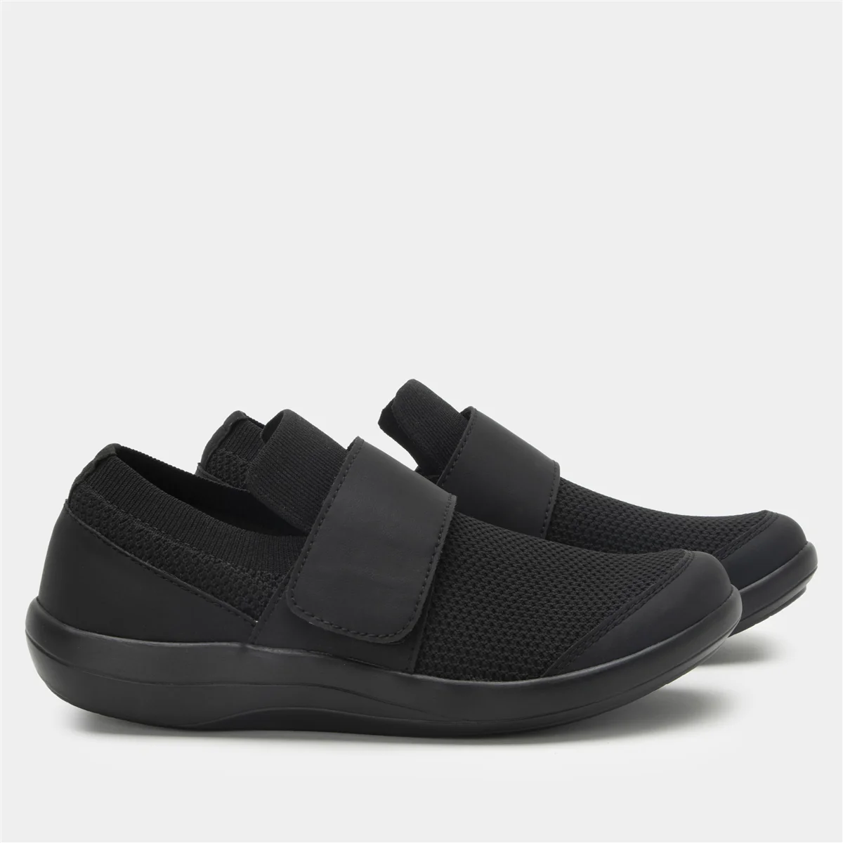 Alegria Dasher Black Out
