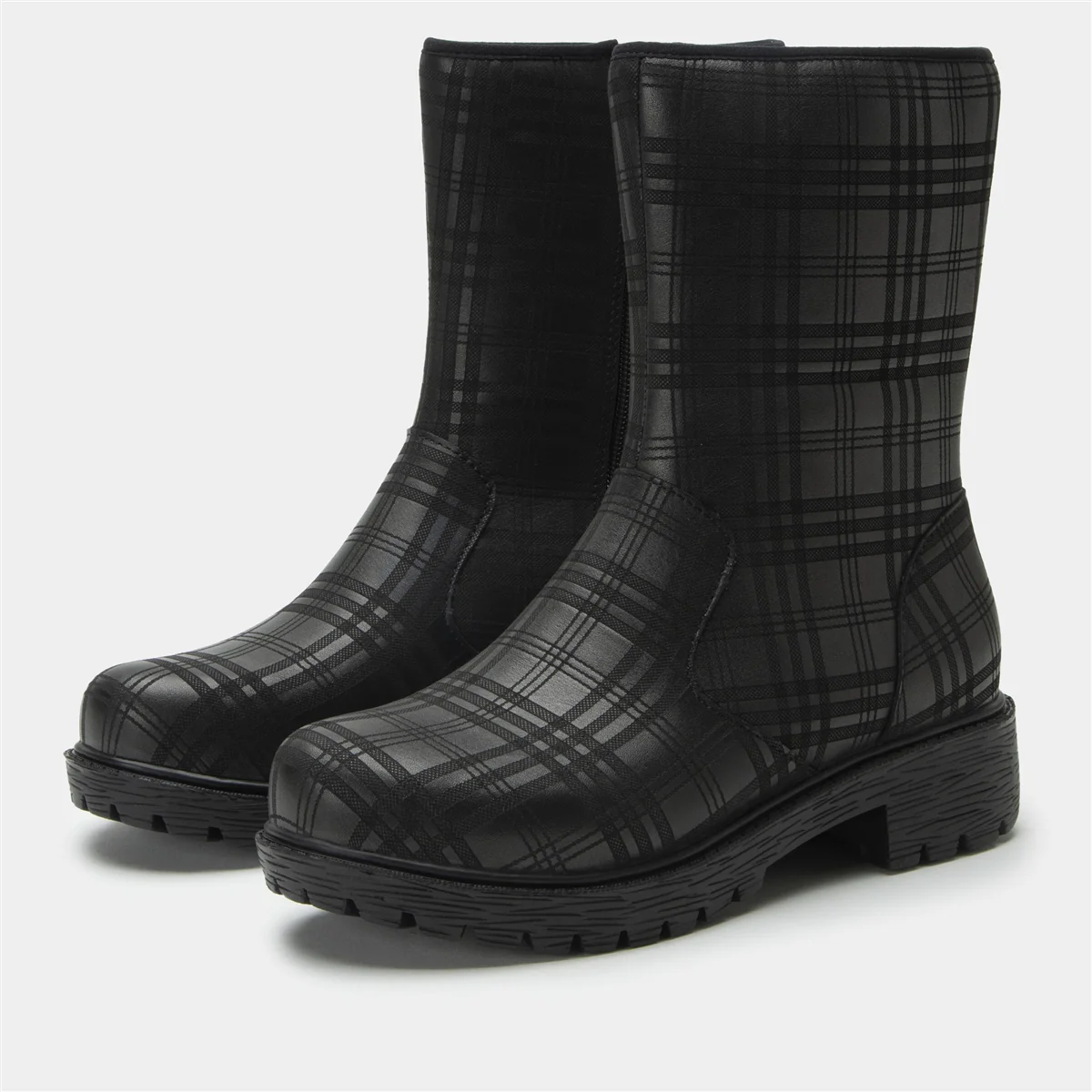 Alegria Chalet Plaid to Meet You