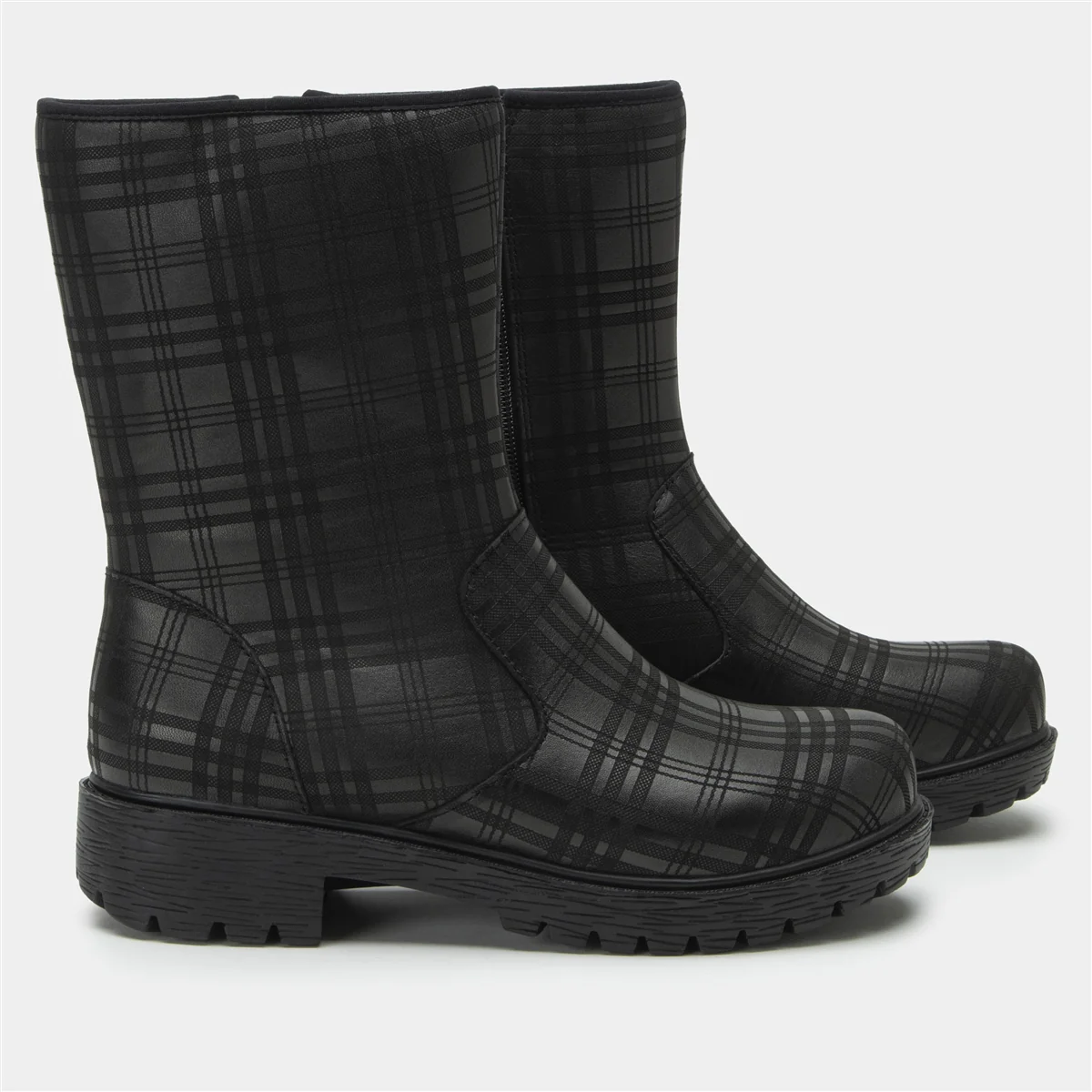 Alegria Chalet Plaid to Meet You
